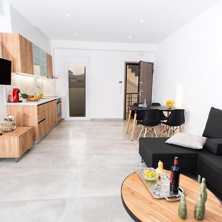 Raeti Apartments Tympaki Exterior photo