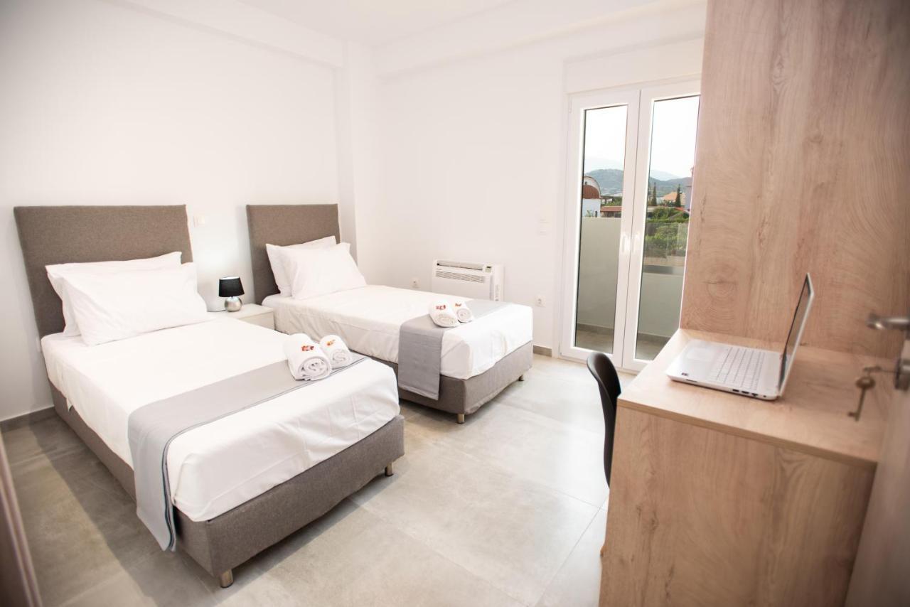Raeti Apartments Tympaki Exterior photo